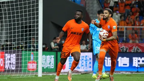 孔塞桑初掌米兰帅印，前7轮意甲积14分，领先丰塞卡同期3分