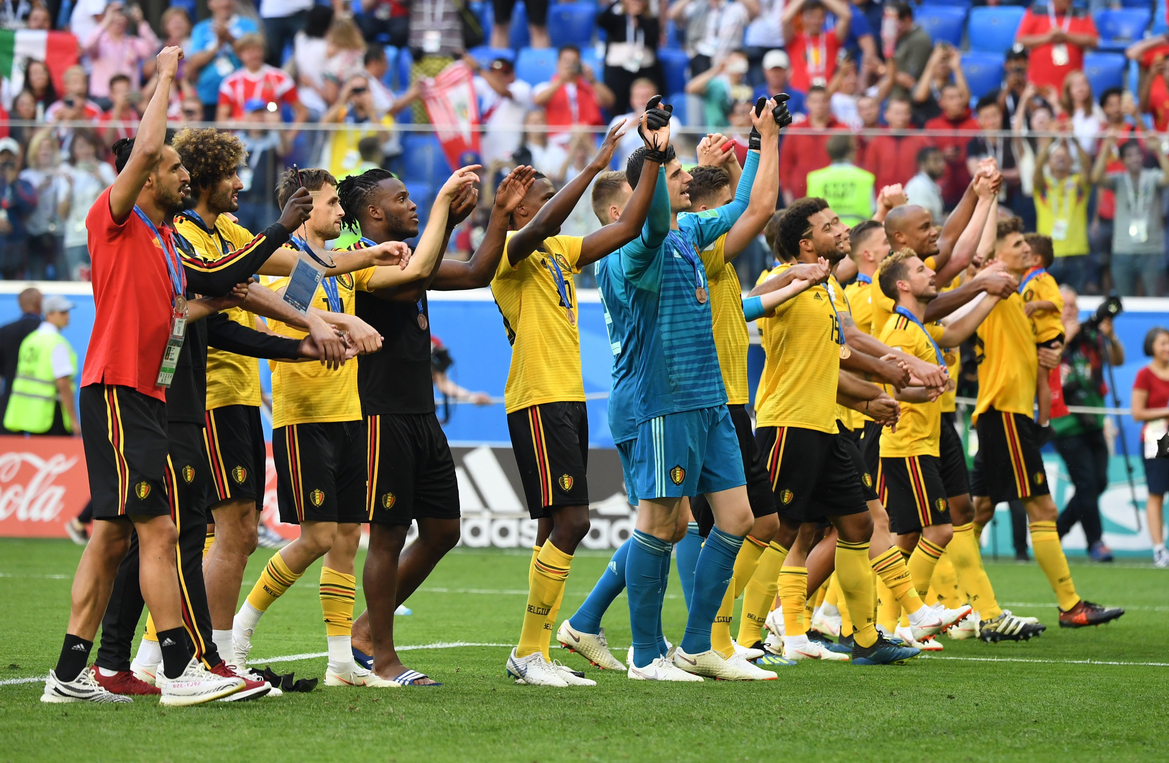 横溢的年轻 横溢的年轻